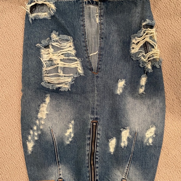 ONE Teaspoon Denim Skirt - Picture 3 of 3